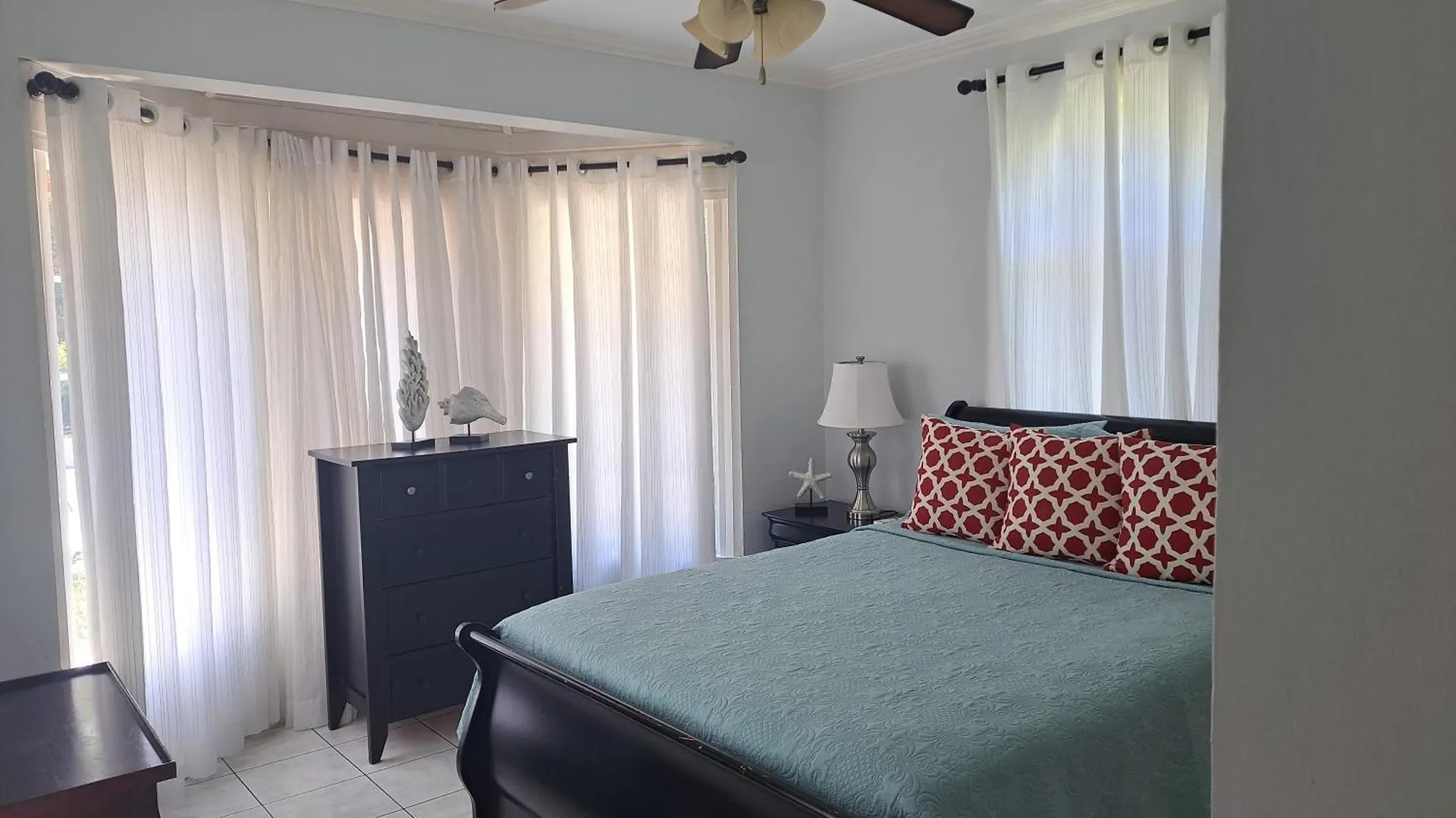 Ivory Tower Ocho Rios 아파트