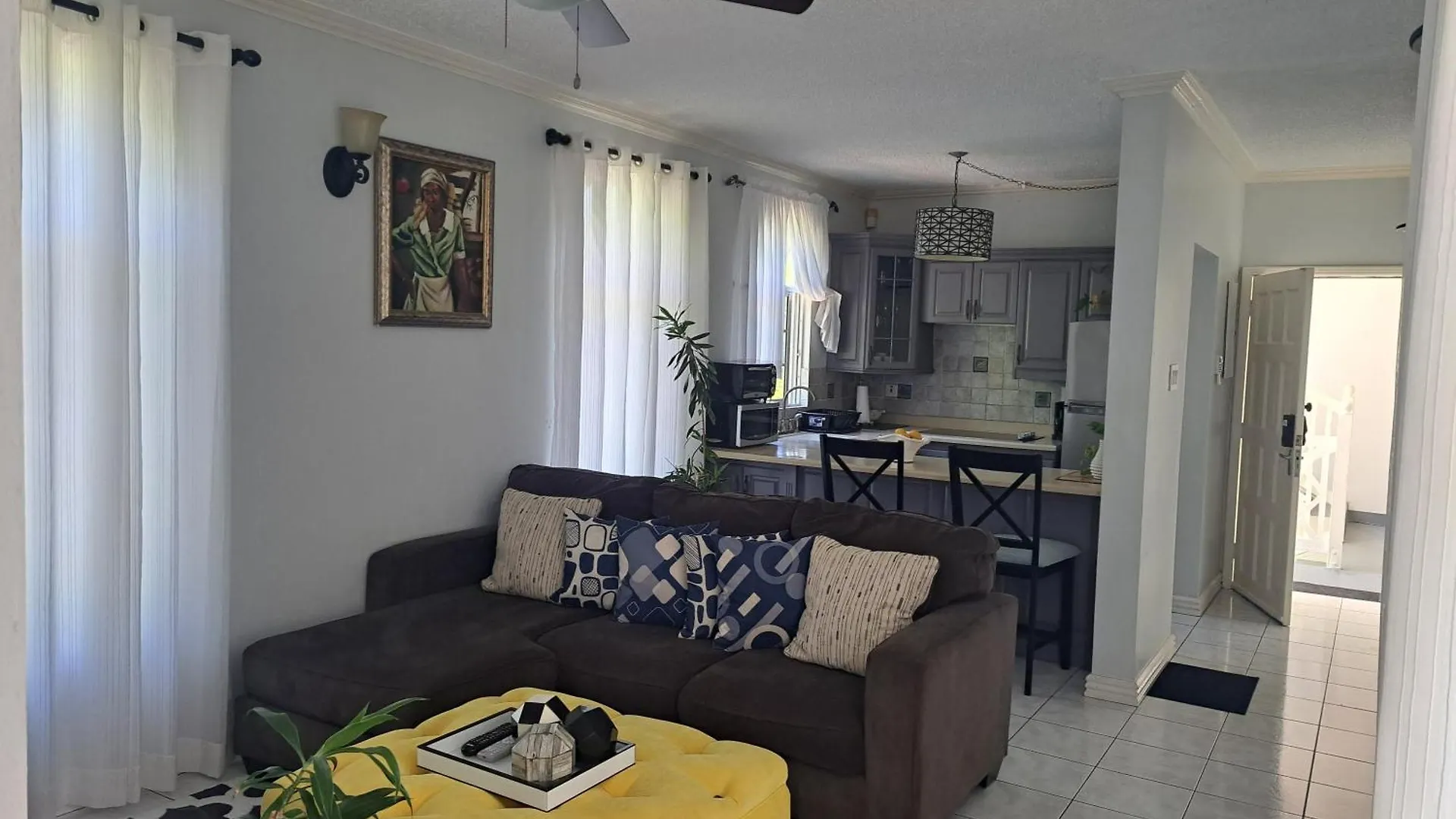 Ivory Tower Ocho Rios location
